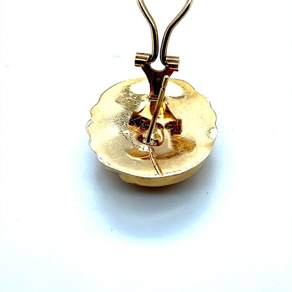 14K Gold Hollow Scalloped Earrings - Picture 5 of 8